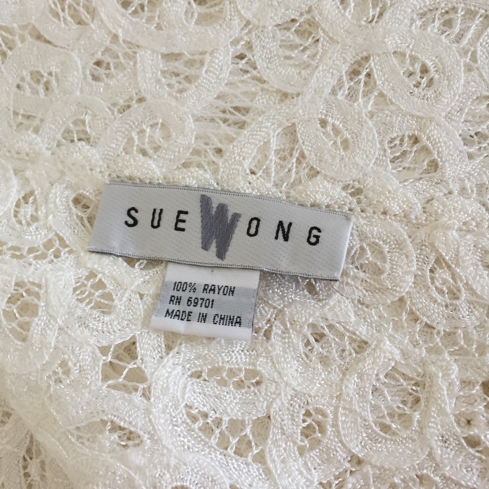 Sue Wong white lace crochet wrap - Picture 9 of 10